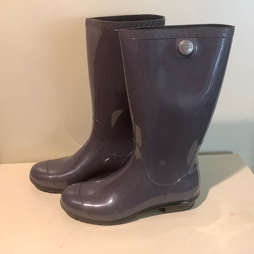 UGG W SHAYE Women’s Size 9